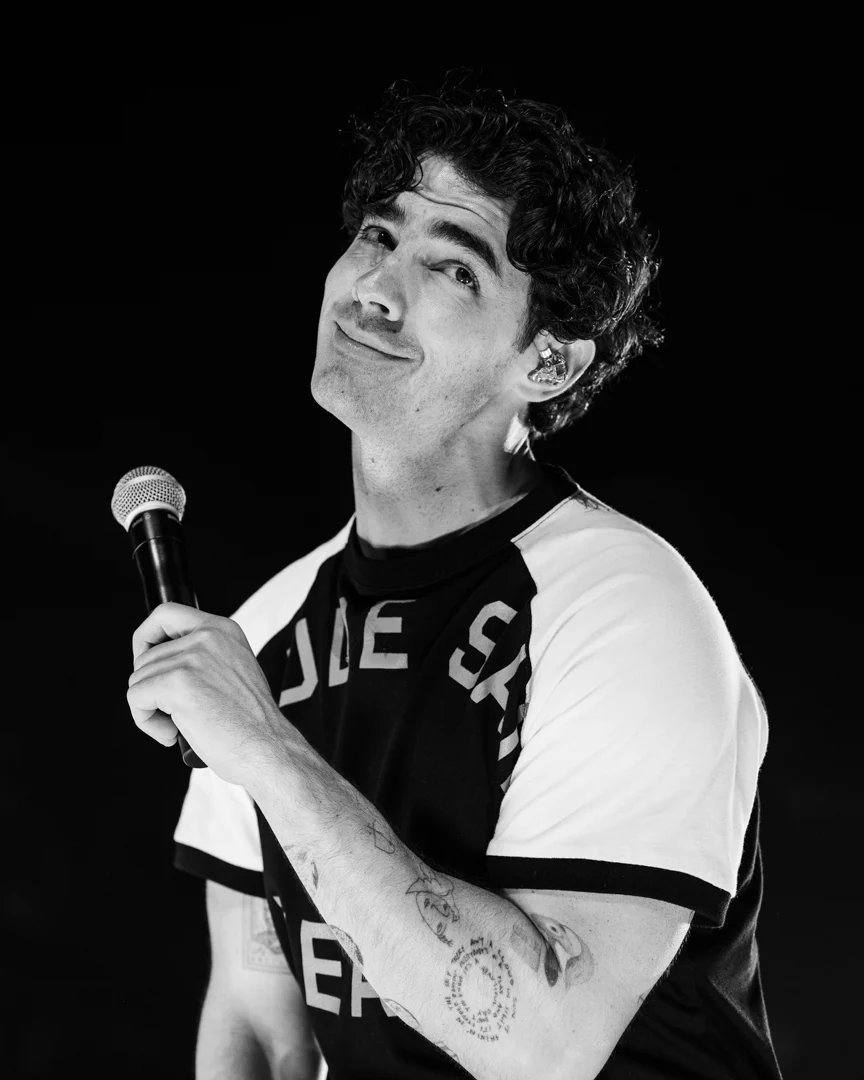 updatesjoejbr's tweet photo. joe jonas, 2024 💌 https://t.co/zP4me2sYKi
