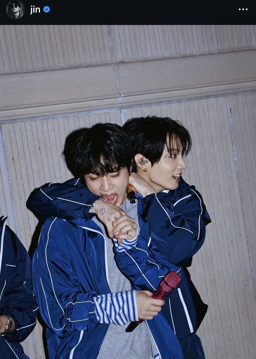 BTScute12's tweet photo. 本当この2人😂

#jinig https://t.co/UG2g9VVyyg
