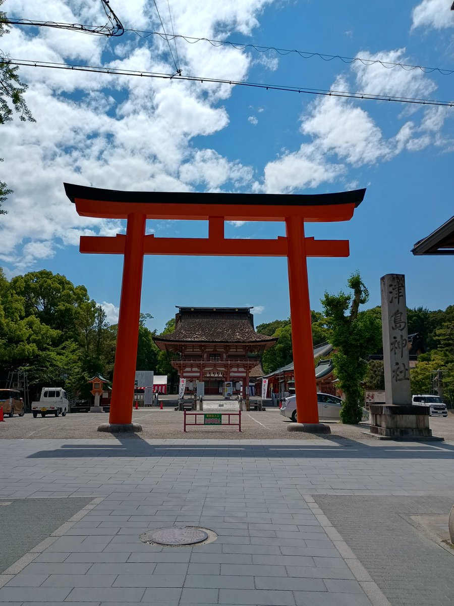 Hanbei3025's tweet photo. 6月15日の行ってみよう！その1は 　
津島神社　へ行ってみました。創建年540年！です。凄い…としか言いようがないです。祈祷すると本殿の中まで入れるようでした。
#ロードスター
#神社
#愛知県津島市 https://t.co/4HsEYyWud6