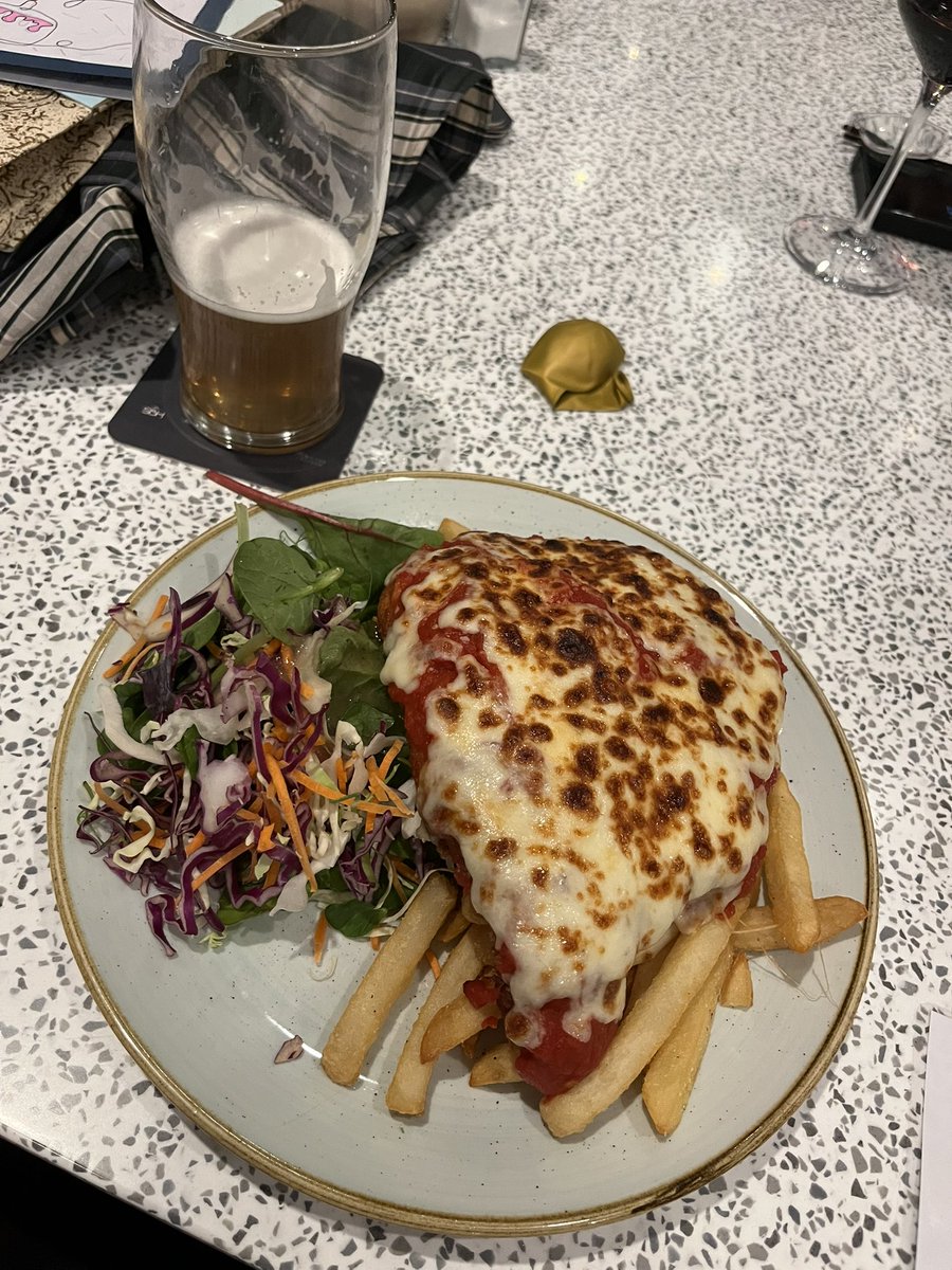 WazT555's tweet photo. Bday parmi dinner!
She spoilt me rotten &amp; then some 🎁🥳❤️🤙 https://t.co/iRZ6zAkahG