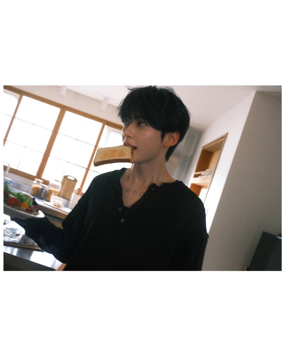 shbpics's tweet photo. sunghan._.bin instagram update https://t.co/sMeqTDzKzg