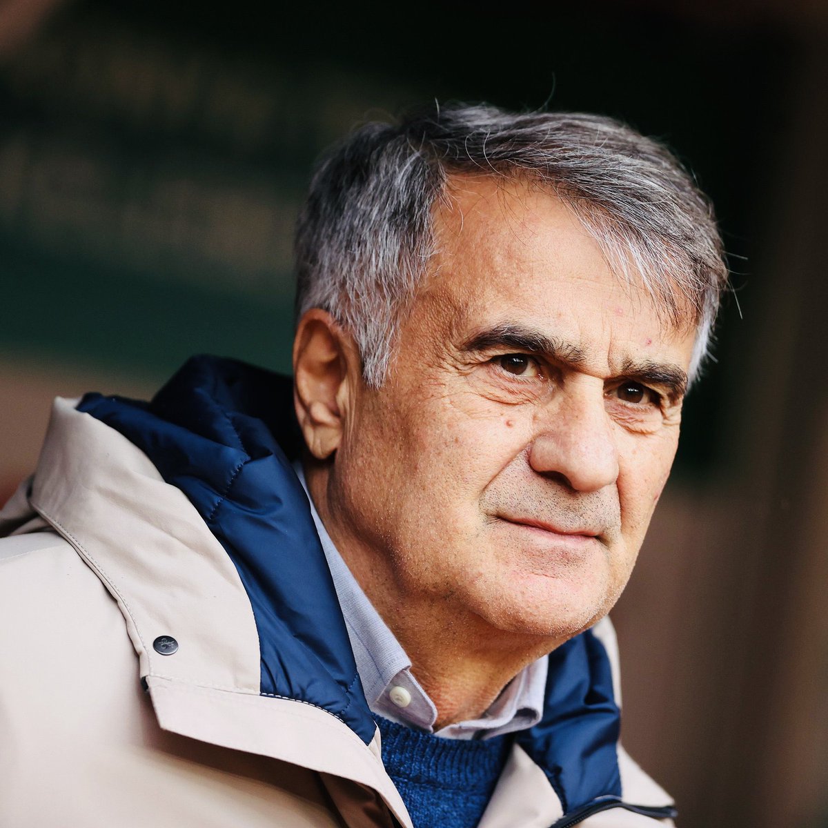 kartalanalizcom's tweet photo. Şenol Güneş: Güneşin her zaman doğacağını biliyorsanız asla umutsuz olamazsınız. https://t.co/Hg9e50hkEm