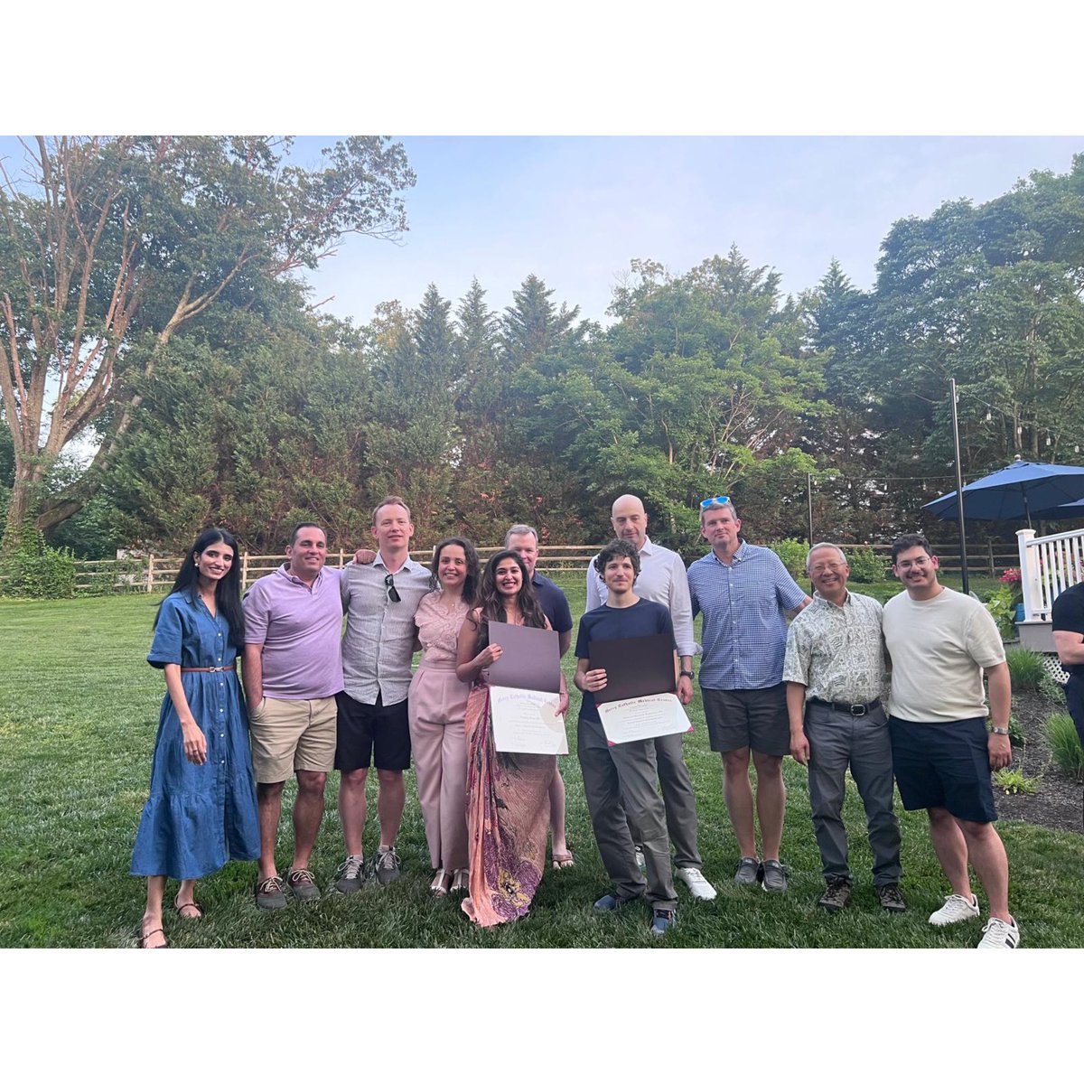 VIRadRashi's tweet photo. 5 years, countless lessons, &amp; one incredible journey. Grateful to my program @MCMC_RadRes for giving me the opportunity to grow as a radiologist &amp; complete ESIR. I dedicate this diploma to my parents whose love and sacrifice made this possible. Next stop: Boston for IR fellowship https://t.co/yqWs24i4Vd