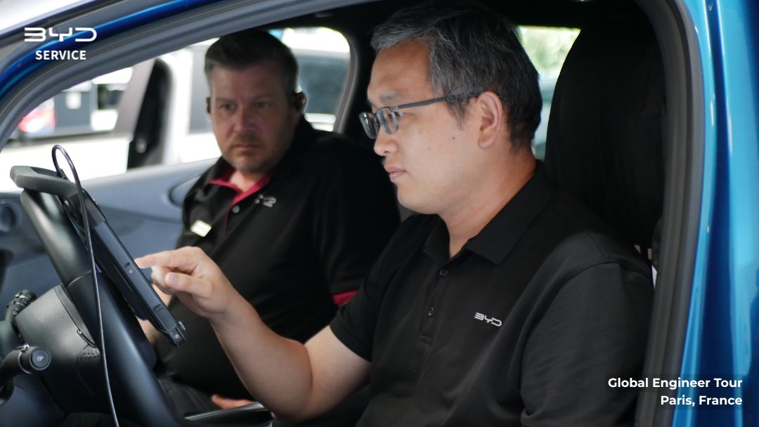 bydeuservice's tweet photo. Bonjour France! 🥖🇫🇷 Our engineers are in town!
　
Headquarters experts + local technical teams = 100% peace of mind for your journeys. We’re bringing elite diagnostics and tailored care directly to our European community.

#BYDService #BYDEngineerTour #EVcars #BYDCommunity https://t.co/uVpZp8gDKo