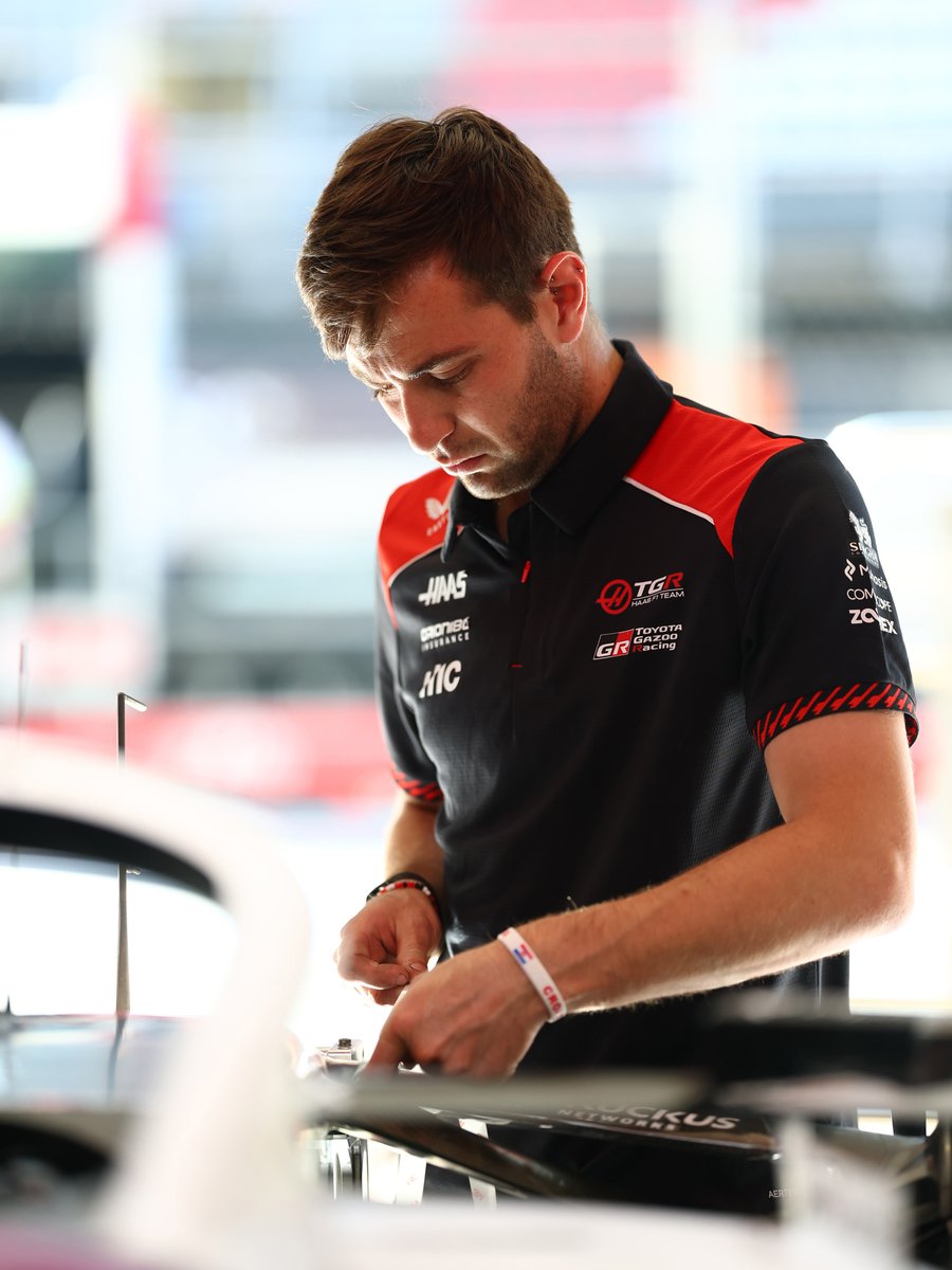 HaasF1Team's tweet photo. Team spotlight 🔦 The trackside team were hard at work this week, as always 👏

#HaasF1 #F1 #BarcelonaGP https://t.co/DE2Cxz9XHd
