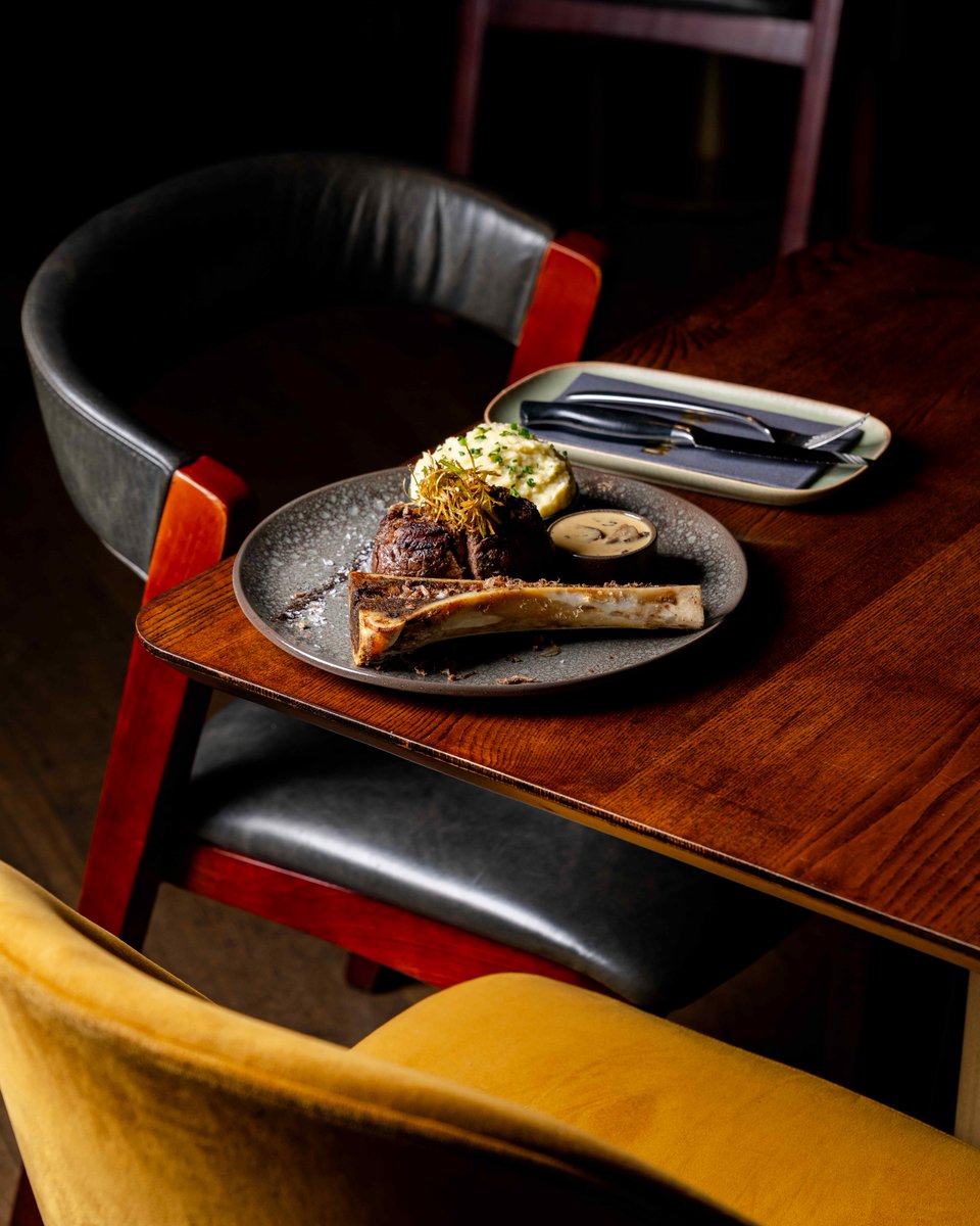 EmperorsPalace's tweet photo. Dry aged. Smoked. Roasted. You should call Reign Restaurant……

011 928 1010

#Reign #JHBRestaurant #EmperorsPalace https://t.co/cxEZ8vXhON