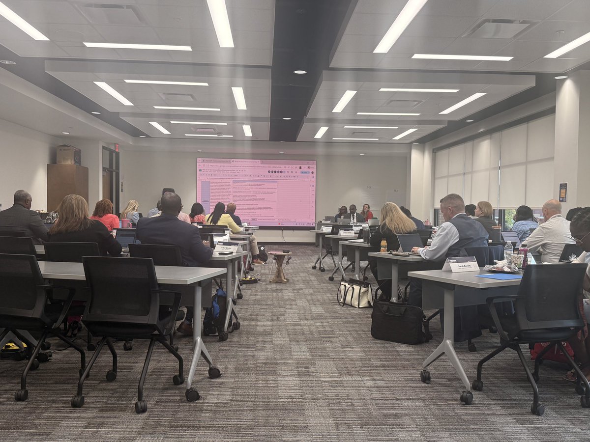 TermerionMLakes's tweet photo. Happening now: POWER Forward. District and school leaders are identifying targeted supports for next year, focused on specific grade levels and student groups. Principal voice is essential to ensuring district support is aligned, responsive, and impactful. #DestinationHenry https://t.co/B83iVvJJiP