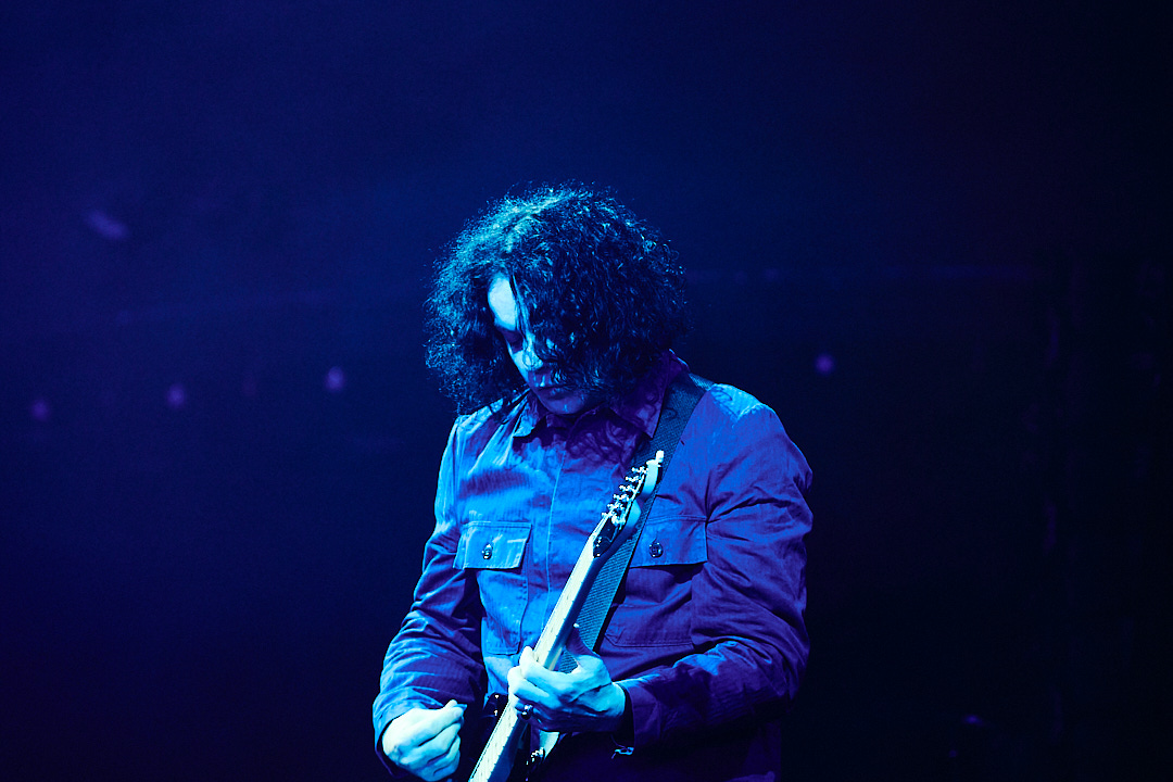 RollingStoneFra's tweet photo. LIVE REPORT : A peine un an après son triplé parisien, Jack White n’oublie pas la Capitale et réserve @OLYMPIAHALL le temps d’un week-end pour deux concerts magiques : https://t.co/oqeRy3GUMi

📷 ©David James Swanson

#jackwhite #thewhitestripes #olympia #concert #LiveReport https://t.co/7Ht5CsPQWl