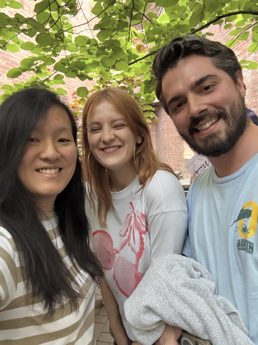 bestofphia's tweet photo. phia with fans at ‘the maids’ stage door! https://t.co/XBUDe1792h