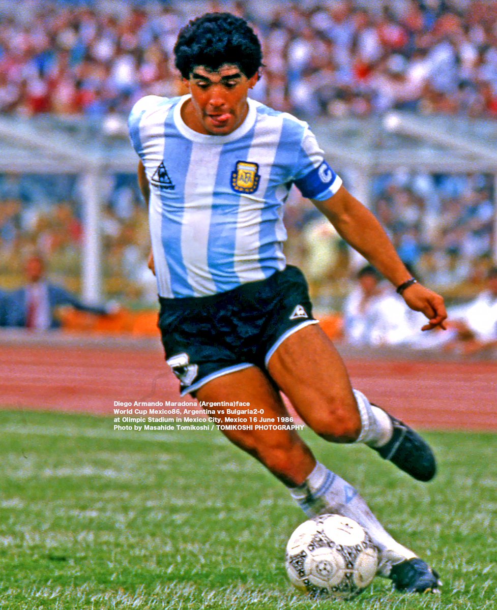 tphoto2005's tweet photo. Diego Armando Maradona (Argentina) ball
World Cup Mexico86, Argentina vs Bulgaria2-0
at Olimpic Stadium in Mexico City, Mexico 16 June 1986
Photo by Masahide Tomikoshi / TOMIKOSHI PHOTOGRAPHY https://t.co/VwKuT17x2j