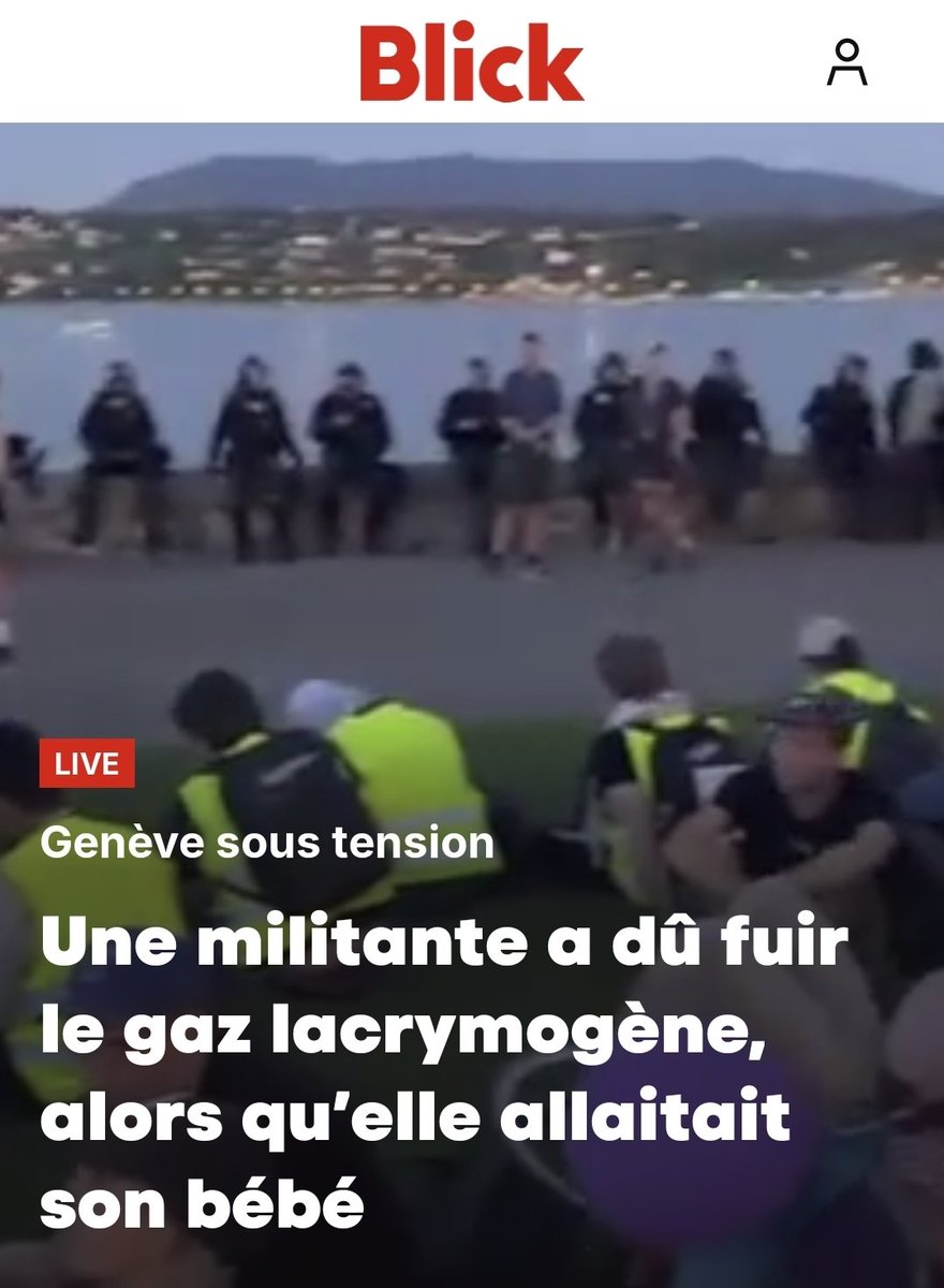 PLS_elgerente's tweet photo. Je pense qu'il faut être relativement *"incapable de discernement" pour emmener un bébé dans ce genre de manif.

*ça veut dire complètement con ! https://t.co/gST6RZdZlu