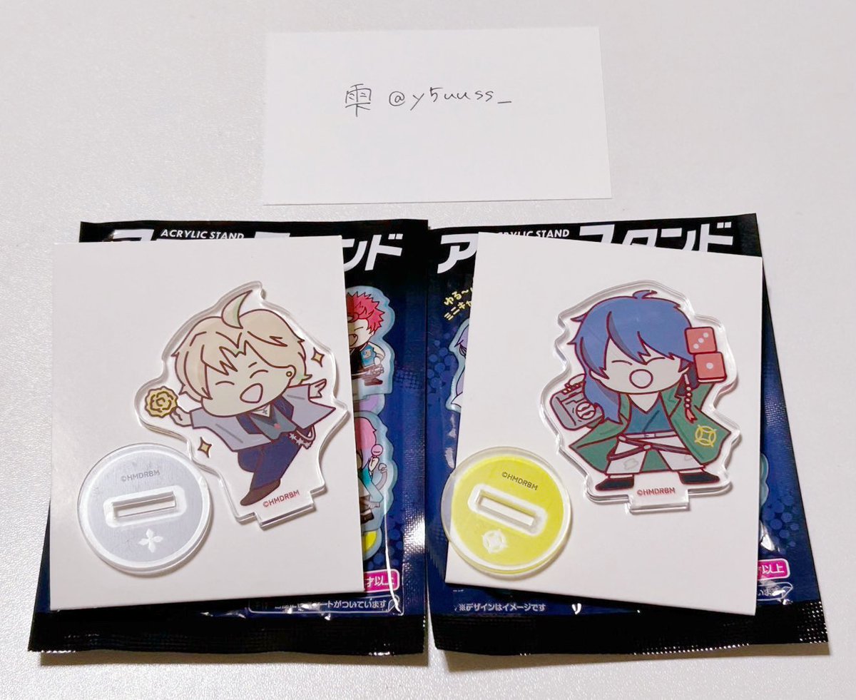 y5uuss_'s tweet photo. 交換 ヒプマイ ヒプノシスマイク ダイソー 百均 缶バッジ風ミラー 屏風スタンド フェイスぬい アクスタ

譲￤一二三、独歩、獄、寂雷、空却、十四、帝統

求￤簓

身内代行です。 https://t.co/v6LmrcJvfS