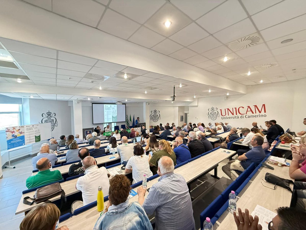 cislmarche's tweet photo. Le aree interne non chiedono privilegi, ma il diritto di avere un futuro. Da Camerino un messaggio chiaro: senza servizi, lavoro e opportunità per i giovani, lo spopolamento continuerà. Investire nei territori significa investire nel futuro delle Marche e dell’Italia. #CISLMarche https://t.co/xwRrvJCthA