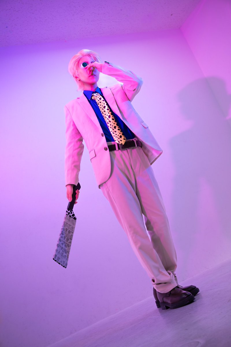 iroiro1010_'s tweet photo. 【cos.口兄術】

こんにちは、それでは

さようなら

ｶﾒﾗﾏﾝ、ねもと@Bros_Chu https://t.co/xnpTS3k7qH