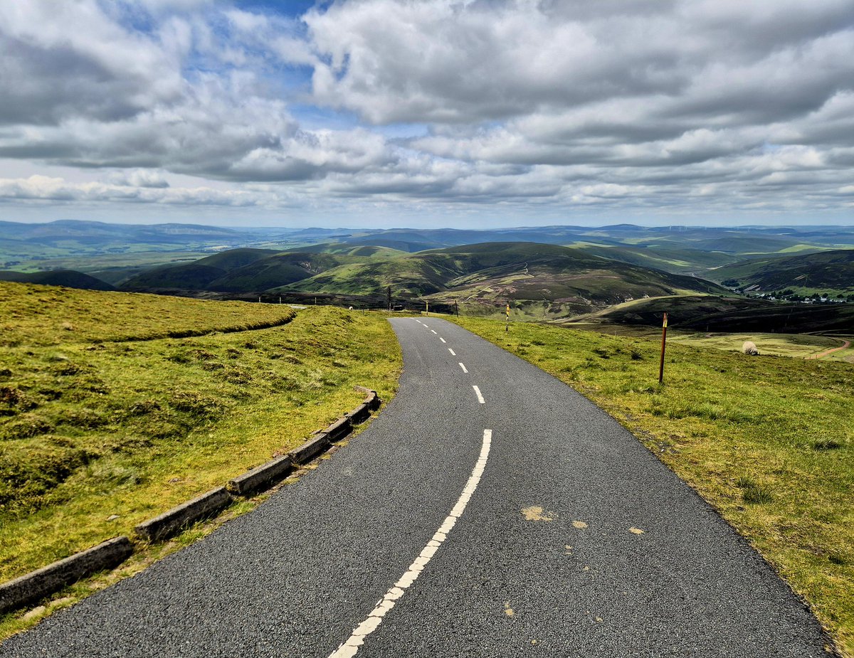 willbarbero's tweet photo. Scottish World Cup Bank Holiday Bike Ride to Lowther Hill radar station 🤣🤣📡 https://t.co/zL5nM4wEEv
