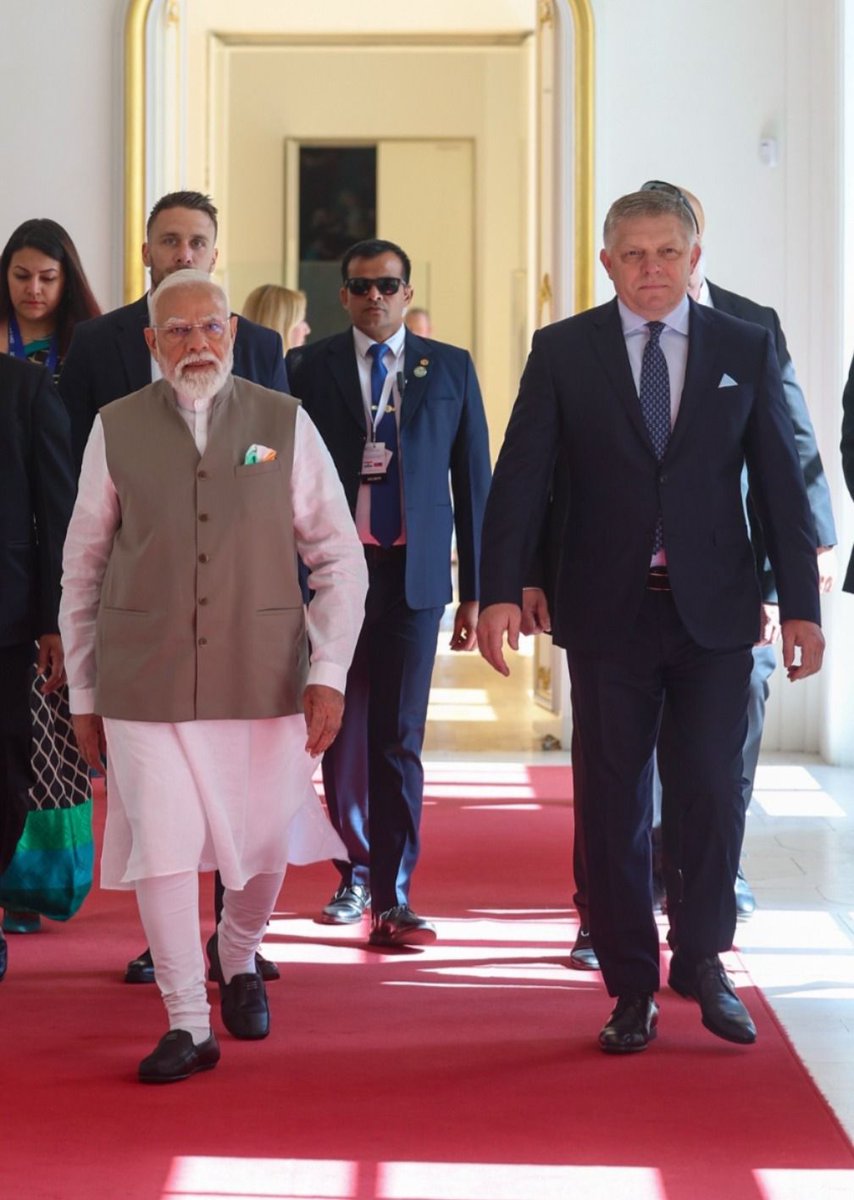 PMO India tweet media