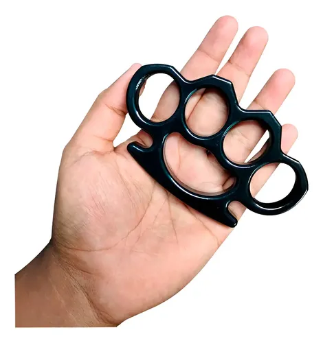 JManuG_'s tweet photo. para mi el weon que peleo con @Topuriailia tenia esto en sus guantes, no paraba de tocarse la mano derecha y no hay chances de que lo deje asi man https://t.co/x8v0P1vX3l