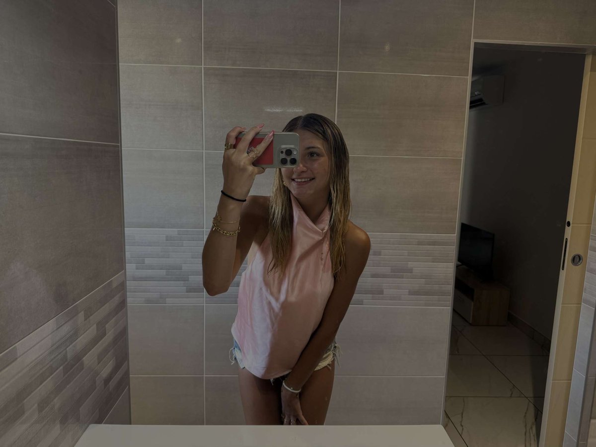 Lili tweet media