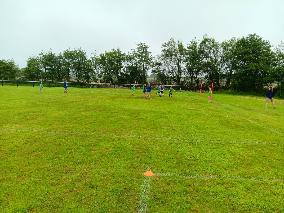 WhelanGavin's tweet photo. Great morning in @FenorGAA for 2nd class @GoGamesGAA FUN Blitz, mixed teams, both codes - just under 80 kids participated from 3 schools: #FenorNS, #DunhillNS, and #ButlerstownNS, great effort and enthusiasm throughout, thanks to #FenorGAA 🟢⚪️ for hosting 👍✅️🏑🏐 #GDC #GAA https://t.co/M5RQwZbEmM
