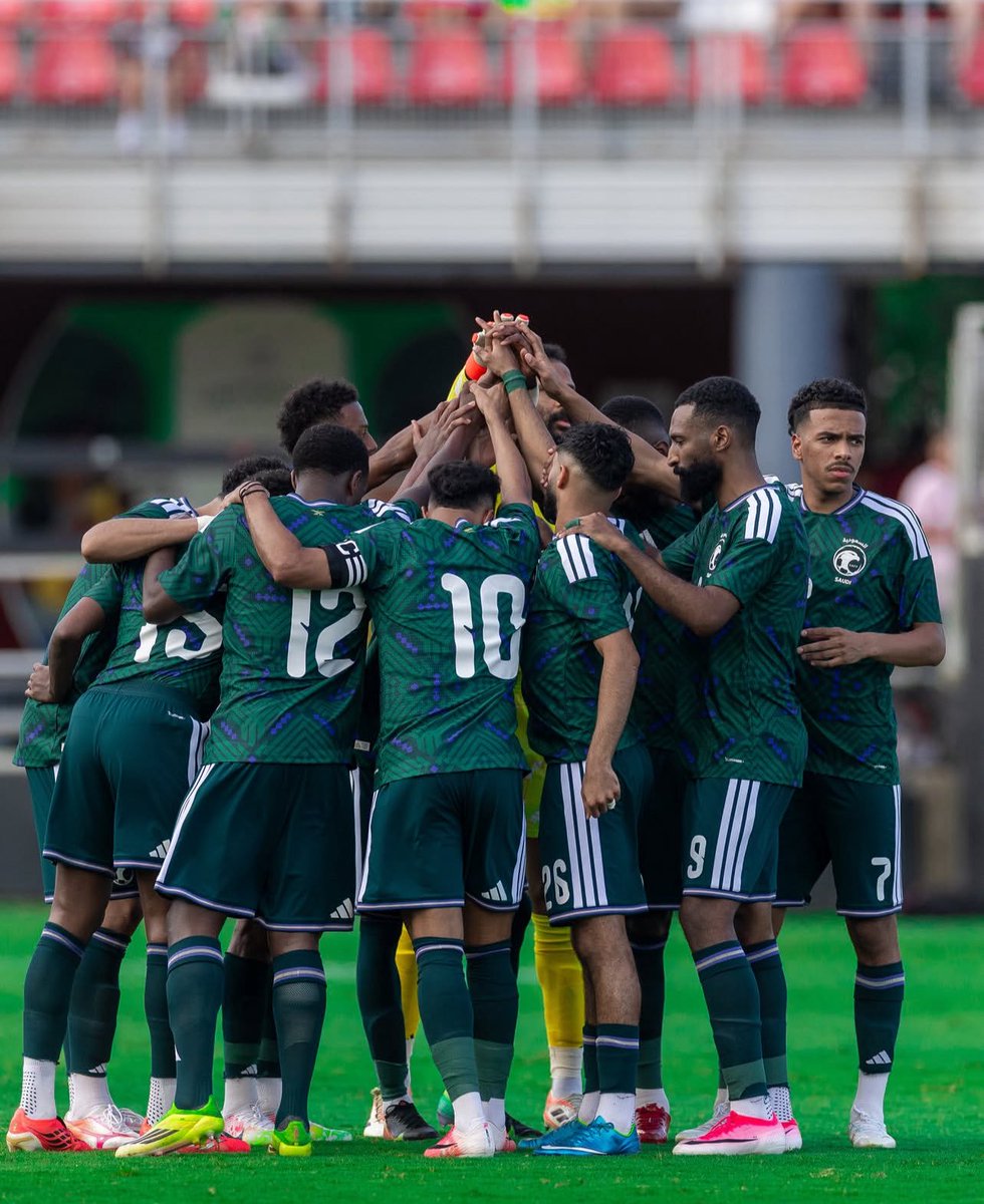 Score__store's tweet photo. 🦅💚 مباراة الأخضر غداً!

سحب على ستور 10 دولار 🎁😍

✅ تابع الحساب
✅ اكتب “تم” في الكومنت

بالتوفيق للأخضر 🇸🇦💚
#السعودية_الاوروغواي #كاس_العالم_٢٠٢٦ #المنتخب_السعودية https://t.co/EZdtGApgAv