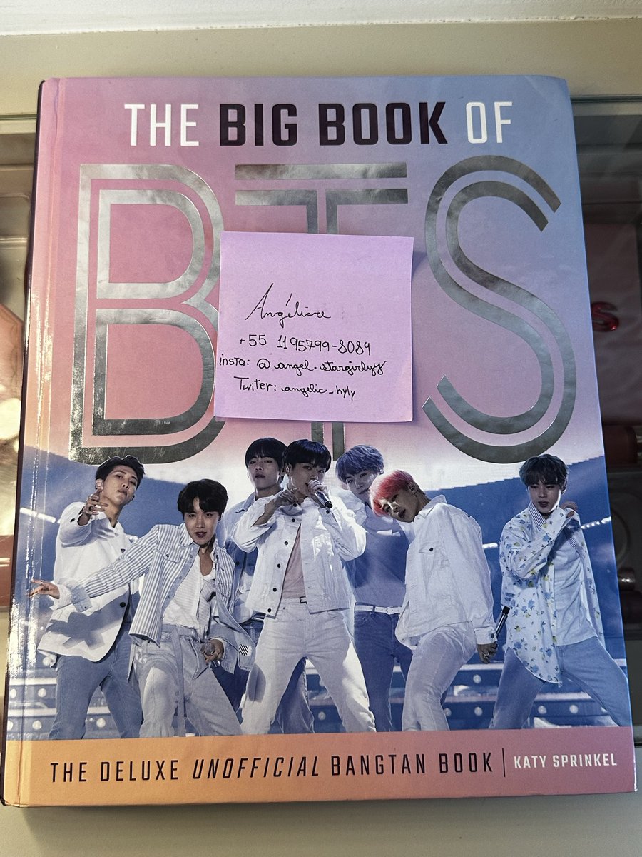 angelic_hyly's tweet photo. Vendo/Venda livro the big book of BTS 
R$12,00
•possui avarias!
•valor+frete
•possuo feedback no insta: angel.stargirlyy
•mando fotos e vídeos no pv https://t.co/pLiZjUaP3e