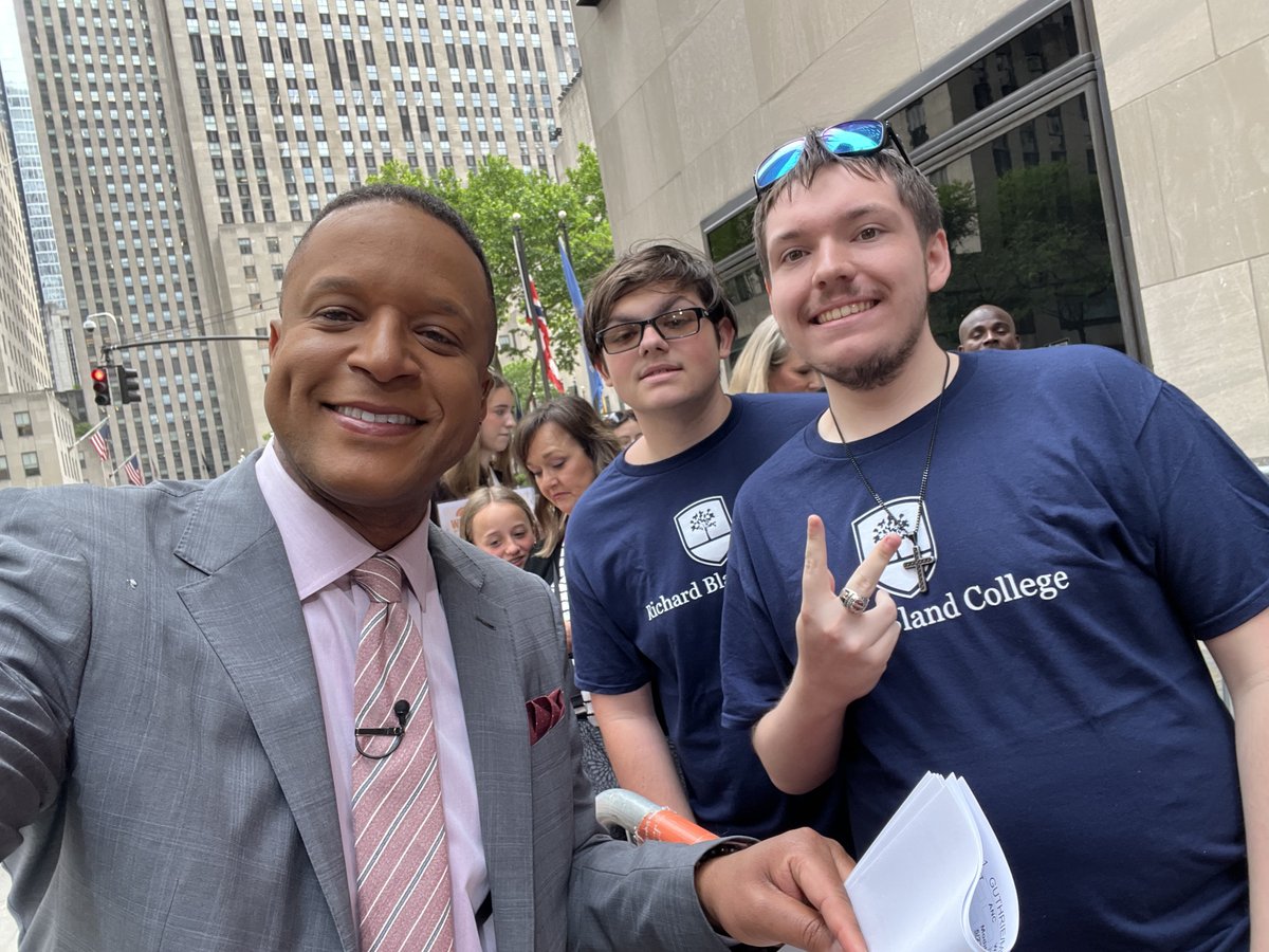 RBCStatesmen's tweet photo. led by Whitney Ceaser, Herb Coulton and Dr. Jamia Hines, attended a Broadway play, appeared on The TODAY Show and visited an array of iconic landmarks across the city. Experiences such as these enrich learning by providing fun and engaging opportunities beyond the classroom. https://t.co/mfCE8yIBNT