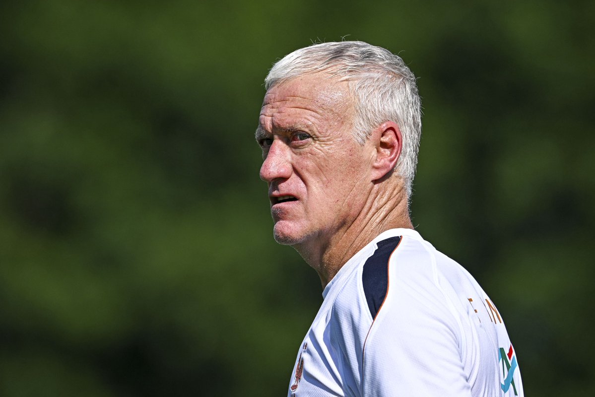 ActuFoot_'s tweet photo. 🚨 Didier Deschamps 🇫🇷 : « VU CE QU'A RÉALISÉ LE SÉNÉGAL 🇸🇳 À LA DERNIÈRE CAN, C'EST UN ADVERSAIRE DE TRÈS HAUT NIVEAU. 🥵

C'EST L'UNE DES MEILLEURES ÉQUIPES AFRICAINES ET MONDIALES. On sait à quoi s'attendre sur ce premier match. » 

🎙️ conf. de presse https://t.co/ZhCjGCdC0N