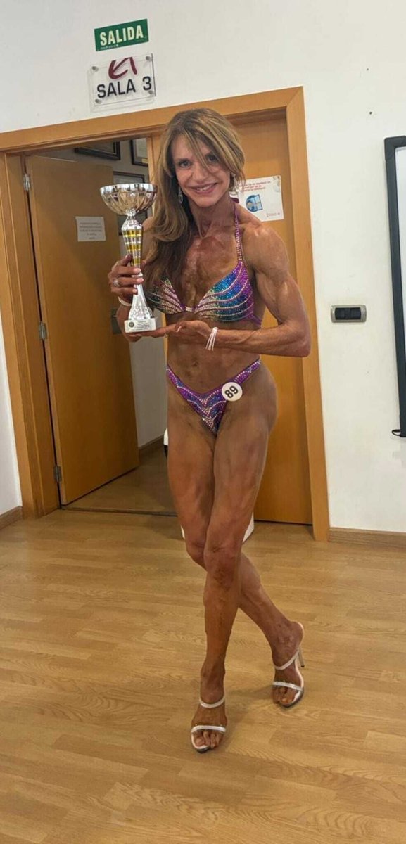 Moralzarzal's tweet photo. 🏆 ¡Nueva victoria para el deporte local! Nuestra vecina Alice Santos se ha proclamado campeona en la categoría Fitness Figura en el Campeonato Internacional Mar del Mediterráneo celebrado en Valencia. 🥇💪
¡Enhorabuena, Alice! Ahora a disfrutar de un merecido descanso. 👏✨ https://t.co/M2FhVtAxMr