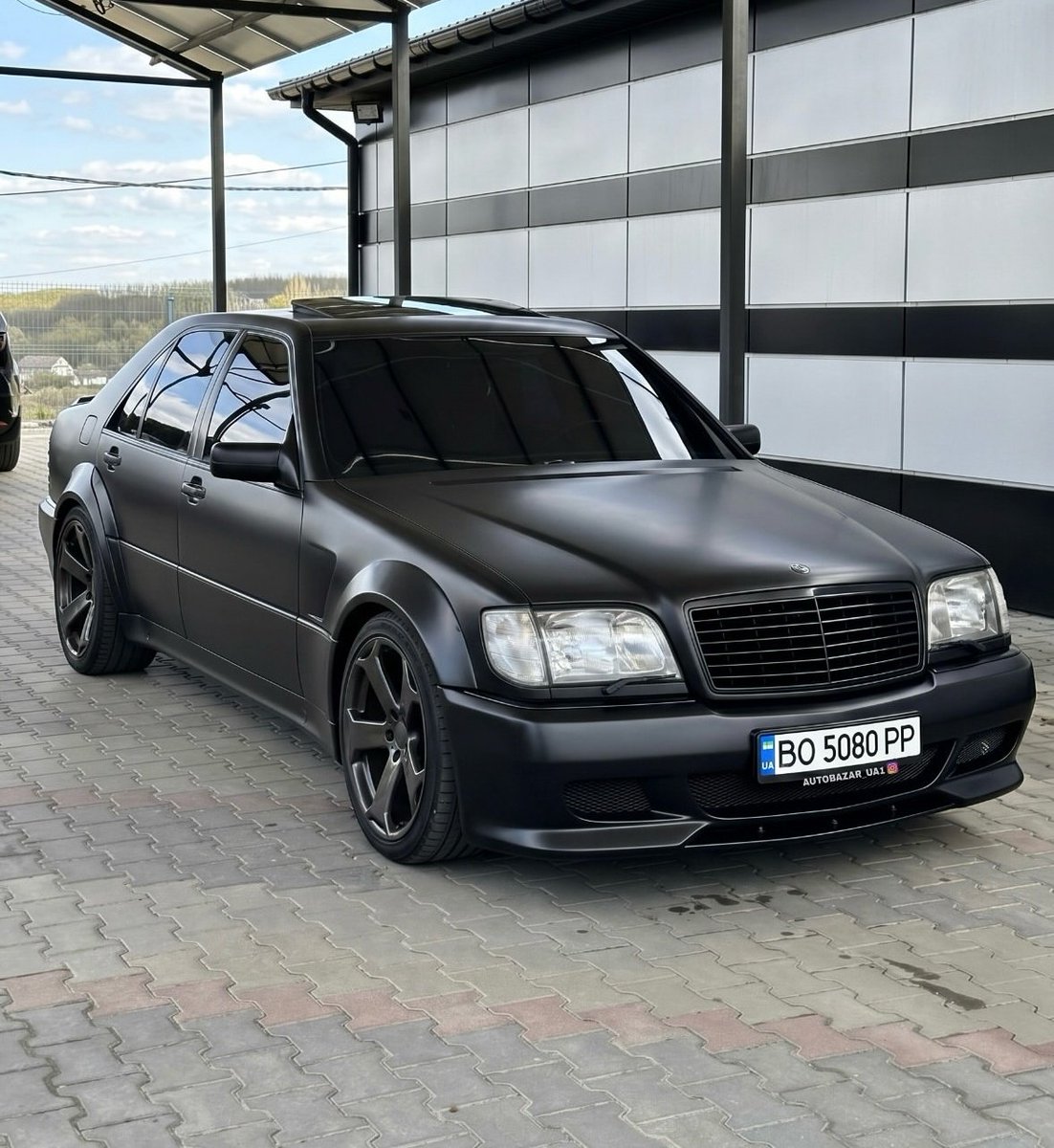 WorldWideCarsTM's tweet photo. '97 Mercedes-Benz S600 

$10,000
132.000km https://t.co/mAArNlItLu