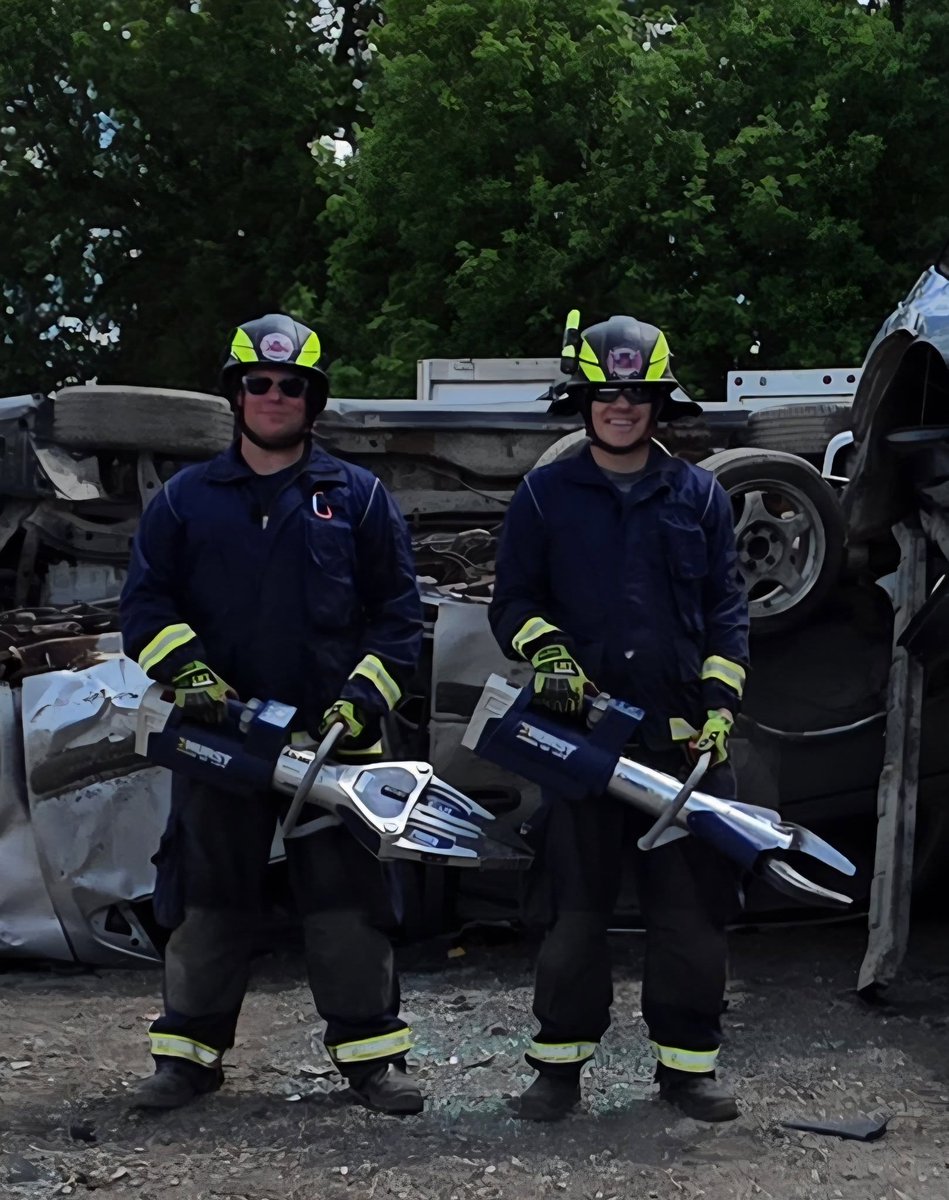 hanoverfd's tweet photo. What a weekend for Hanover Fire Department! While responding to emergencies, members completed NFPA 1006 Vehicle Extrication training, supported Touch-a-Truck events, and joined Special Olympics athletes on the ball diamond. Proud of our team! #HanoverFire https://t.co/d7DFQBXO4M