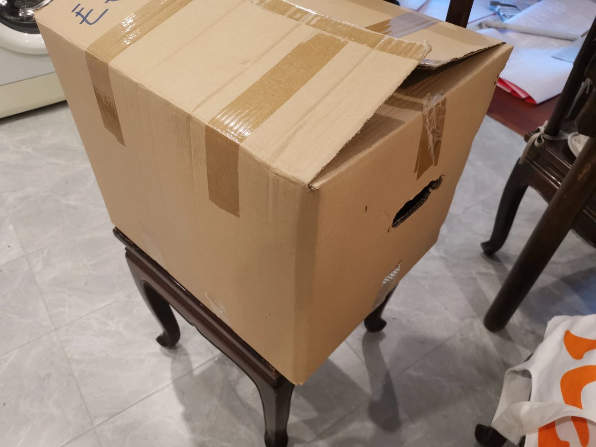 astelmack1's tweet photo. Just received my long-awaited package！Opening the box is like unboxing a little surprise. https://t.co/clA9blbjwP