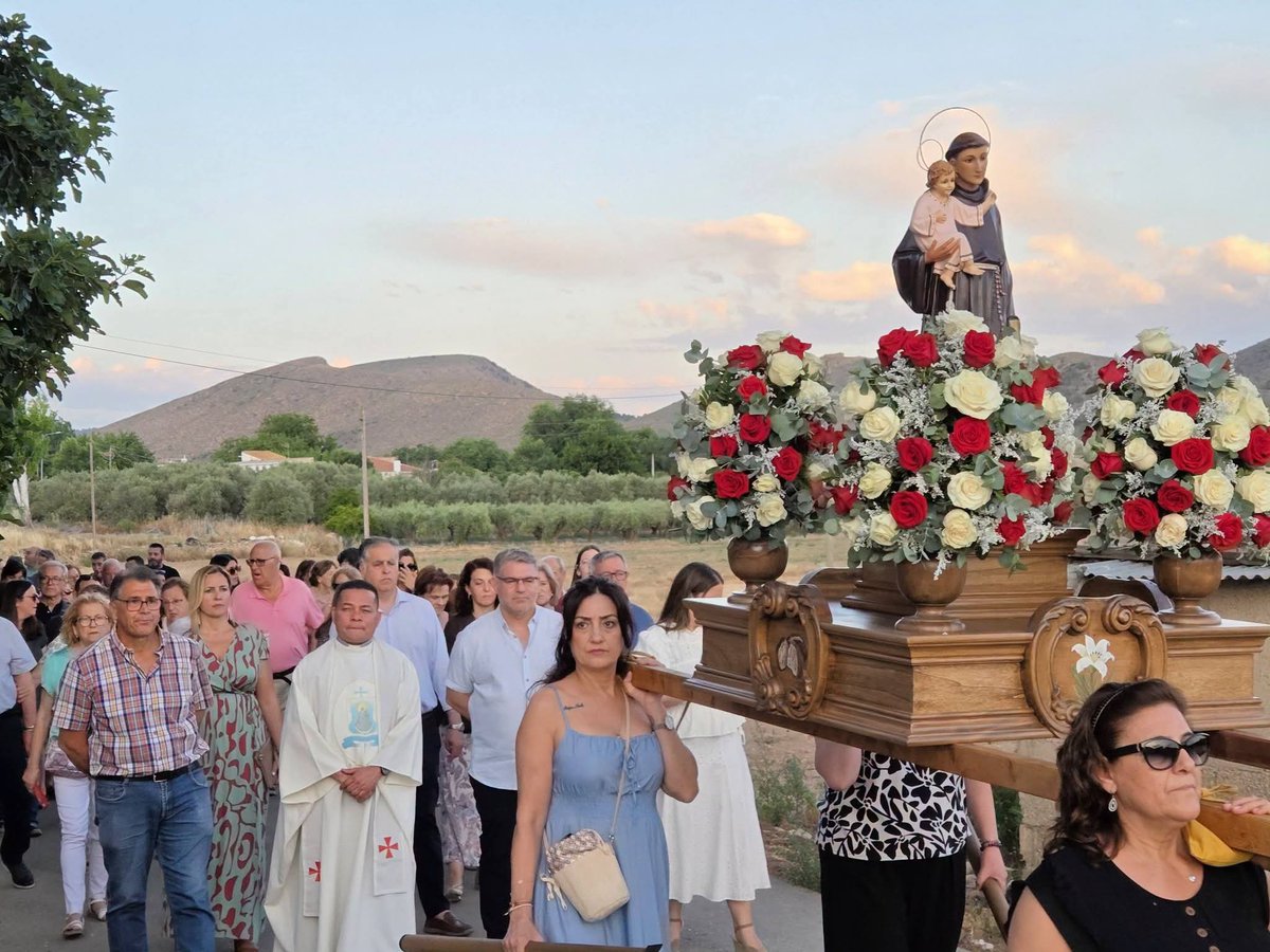 Vox_Hellin_Of's tweet photo. 🎼  Amenizado por la 📯 A.M. Hermandad de la Verónica  Hellín 

#VOXConNuestrasPedanías
#VOXConNuestrasTradiciones 🇪🇸 https://t.co/srrtDW4xHX