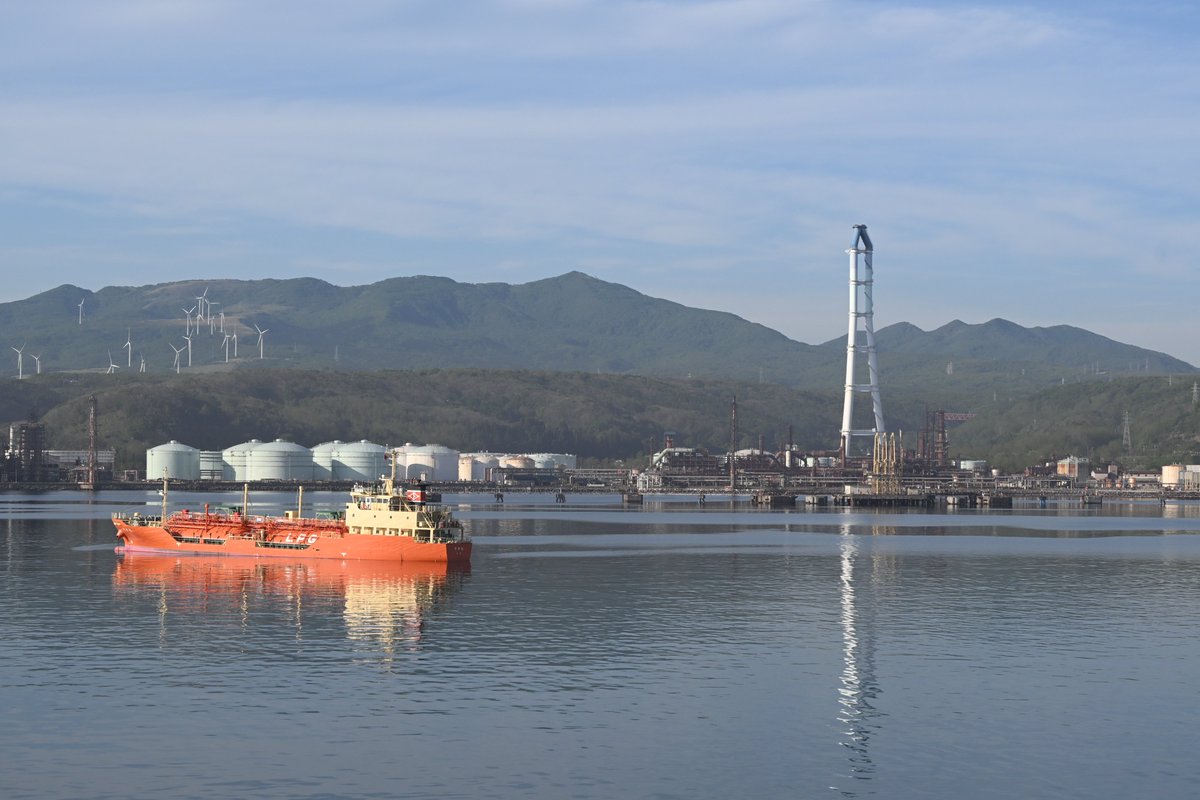 Badger59444's tweet photo. 室蘭入港

2026-6-1 津軽海峡フェリーブルーグレイス船上より https://t.co/jNxHWpWqZQ