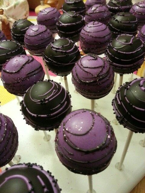 malborexia's tweet photo. ┌── ⋆⋅☆⋅⋆ ──┐

another cardio food poll: random purple food this or that #edrtwt 

└── ⋆⋅☆⋅⋆ ──┘ https://t.co/sNwtHIg3tx