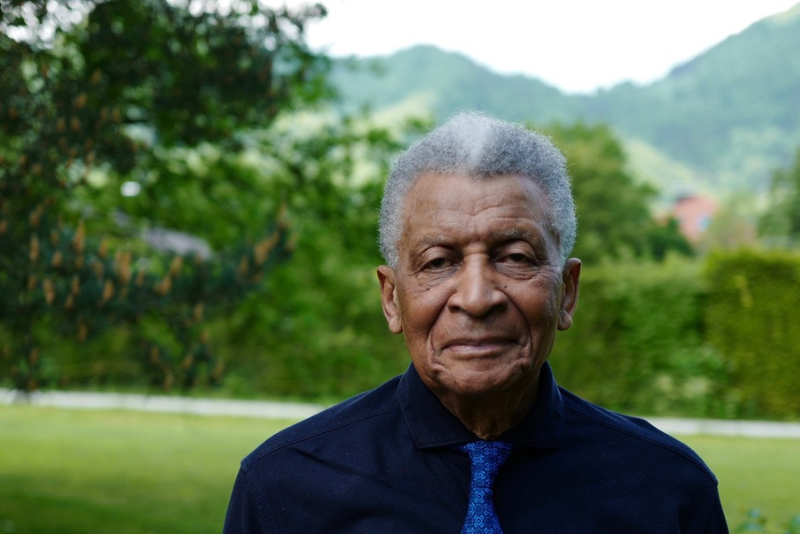 KayaNews's tweet photo. BREAKING NEWS: South African jazz legend Abdullah Ibrahim has died at the age of 91. 

The pianist and composer has passed away peacefully in Germany after a short illness, surrounded by family.

#KayaNews #AbdullahIbrahim SM https://t.co/hARb4bu3Xw
