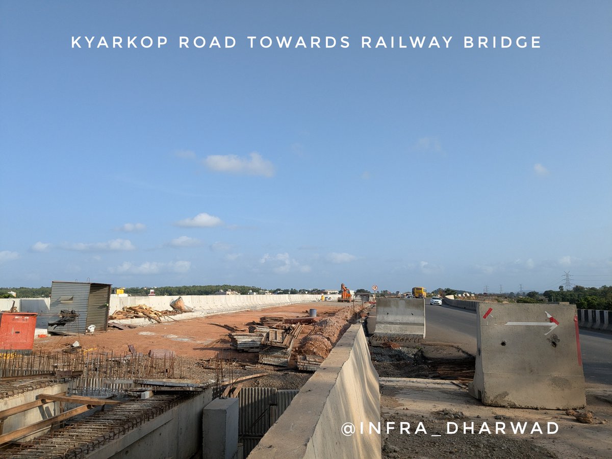 Infra_Dharwad's tweet photo. (3/7)
New bridge on Kyarkop road towards Hubballi. RCC girders are placed, and deck filling along with ramp connectivity is pending. No progress on RoB girder placement at Kyarkop Railway Bridge. Deep excavation at the Haliyal road exit. https://t.co/os3f7xygKa
