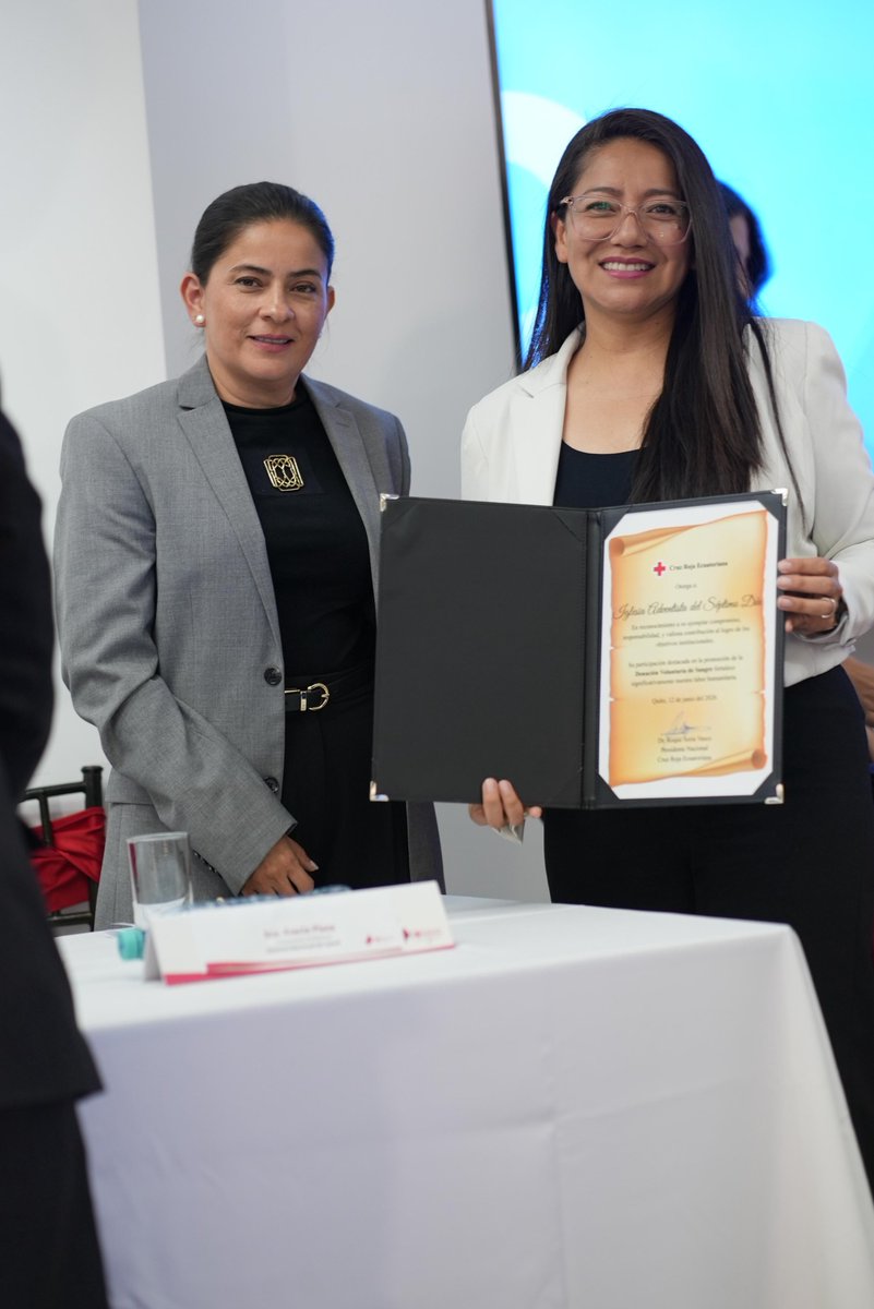 ADRAEcuador's tweet photo. Participamos en el evento de reconocimiento a los donantes y empresas que han demostrado un compromiso ejemplar con la promoción de la donación voluntaria de sangre. 🩸❤️

@adventistasEC https://t.co/lDY8ps5lnh
