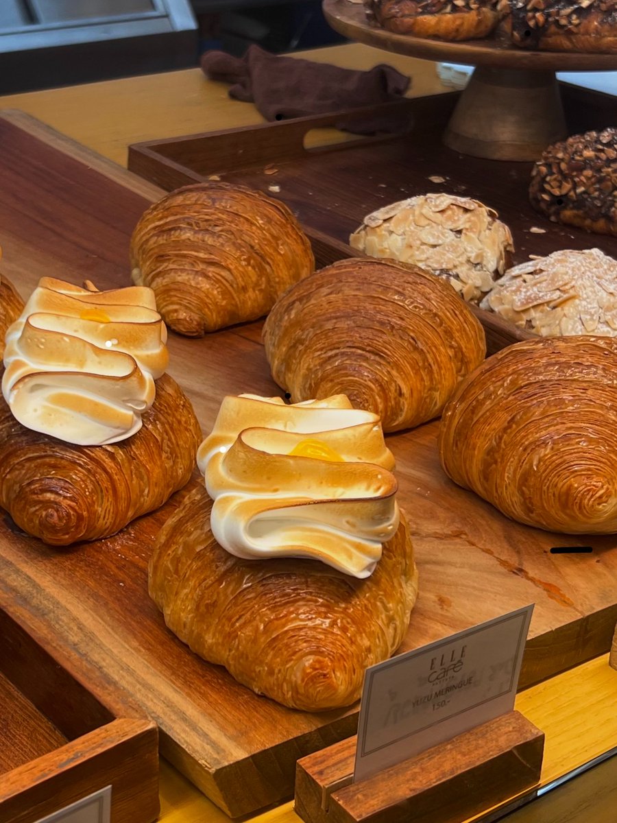 3MEXYOACT's tweet photo. Daily dose of carbs 🥯🥐🥖✨ https://t.co/qb3AP3ez2i