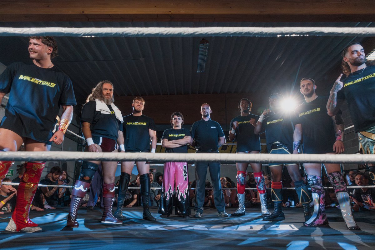 bodyzoi's tweet photo. Huit participants.
Quatre Belges.
Un dans chaque match.
Parce que depuis le premier jour, l’objectif de BODYZOI est de mettre en lumière le catch belge et de lui offrir la place qu’il mérite.
À leurs côtés, certains des meilleurs talents d’Europe.
Voir tout ce monde réuni dans le même ring était un rappel de tout ce que notre scène est capable d’accomplir.
Le futur du catch belge est entre de bonnes mains. 🇧🇪❤️