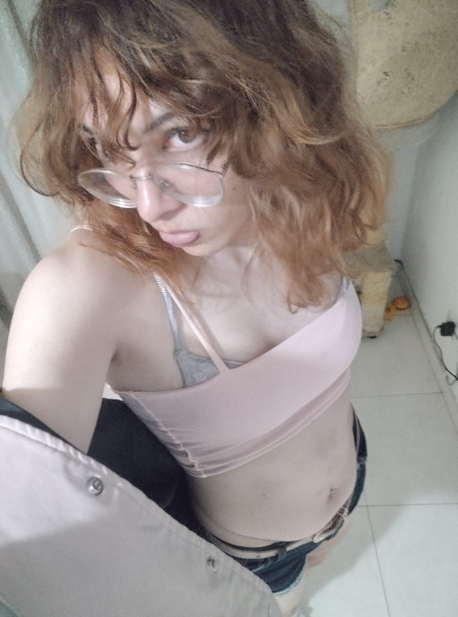 alliallivoid's tweet photo. Hoy sali a tomar el sol https://t.co/Ui6othDQXF