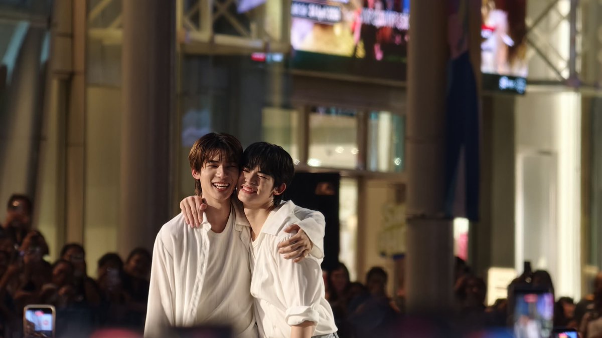 Ai692456's tweet photo. @twnpich รักตี๋ตี๋ป๋อนะลูก
TEETEE POR FANDOM DAY
#รวมพลกับตี๋ตี๋ป๋อที่CTW
#TeeTeePor #ตี๋ตี๋ป๋อ https://t.co/O8C665VYGy