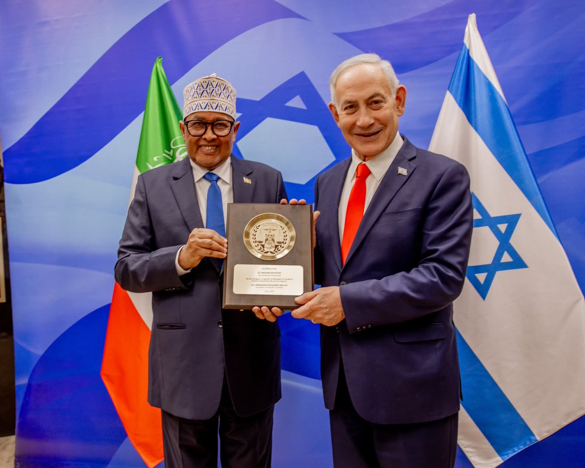 somalilandmfa's tweet photo. President of the Republic of Somaliland, @Abdirahmanirro during his official state visit to Israel, held today a historic high-level meeting with Israeli Prime Minister @netanyahu  a milestone that signals the dawn of a new era in diplomatic relations. https://t.co/mFiwAmbT9R