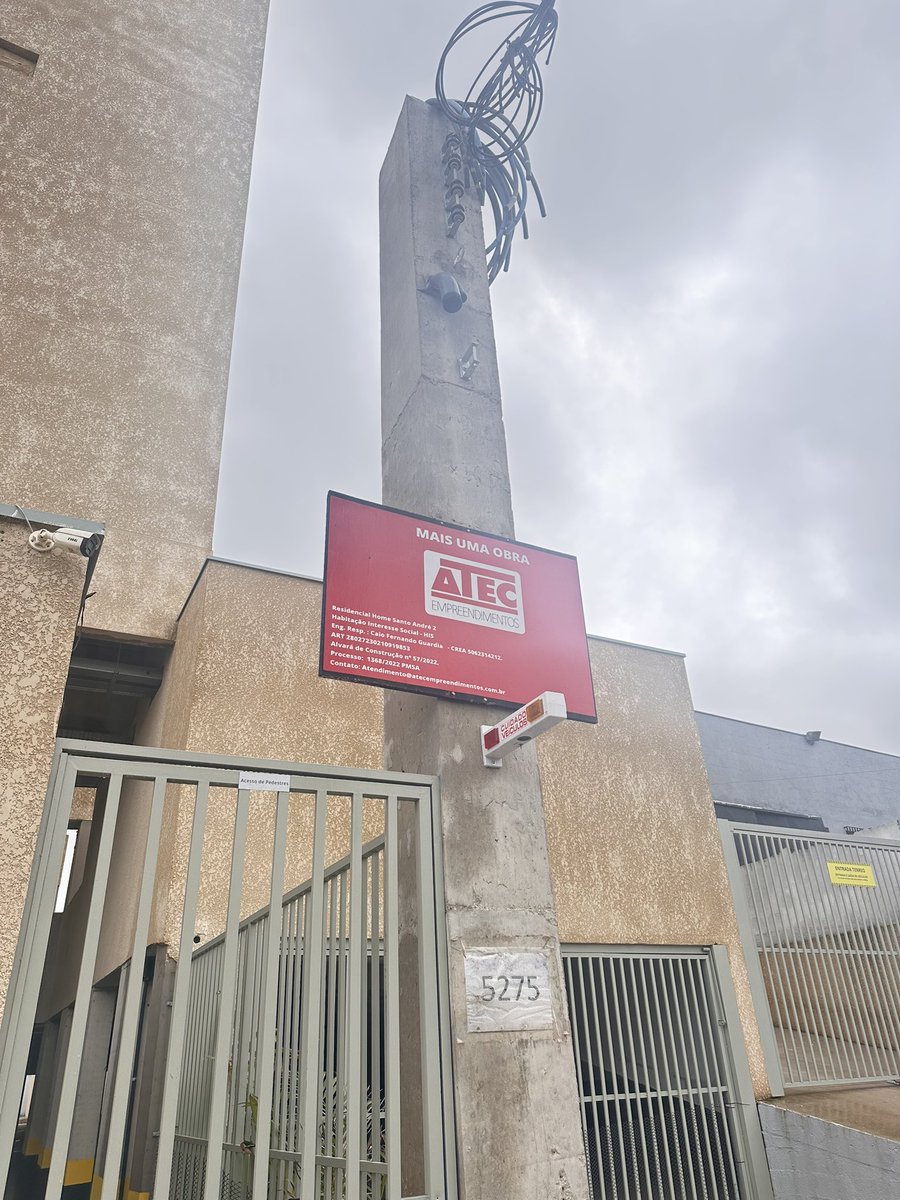 cord90198's tweet photo. Vários pitbulls permanecem abandonados dentro da obra da Atec Empreendimentos, Rua Oratório, 5275, em Santo André-SP. Situação grave. @del_brunolima @topiranath @NaoInviabilize https://t.co/HSUmuM2mW8