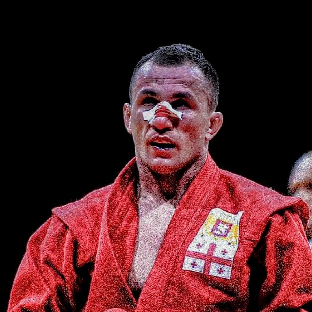 xadrani's tweet photo. Can be in the deepest pits of hell or riding high on a hot streak.

Worst thing you can do is check the scoreboard.

Your bank account, your age, health bullshit.

Scoreboard is for the audience not the player.

Can check after the game is over.

Except irl the game is never over.

- brute de force