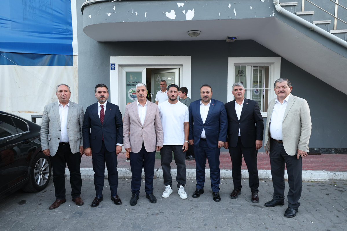 romeroglu41's tweet photo. 1. Anatolia Cup Futbol Turnuvası’nın açılış maçına İlçe Başkanımız İlhan Yıldırım, İl Yöneticimiz Halil İbrahim Arslan, meclis üyelerimiz ve teşkilat mensuplarımız ile birlikte katılım sağladık.

Gençlerimizi sporla buluşturan, dostluk ve kardeşlik ruhunu sahalara taşıyan bu anlamlı organizasyonda emeği geçen başta Adem Kağıtçı olmak üzere tüm paydaşları tebrik ediyorum.

Turnuvaya katılan tüm takımlara başarılar diliyor, centilmenliğin ve fair-play ruhunun ön planda olduğu güzel bir turnuva geçirmelerini temenni ediyorum.

#BuŞehirHepimizin