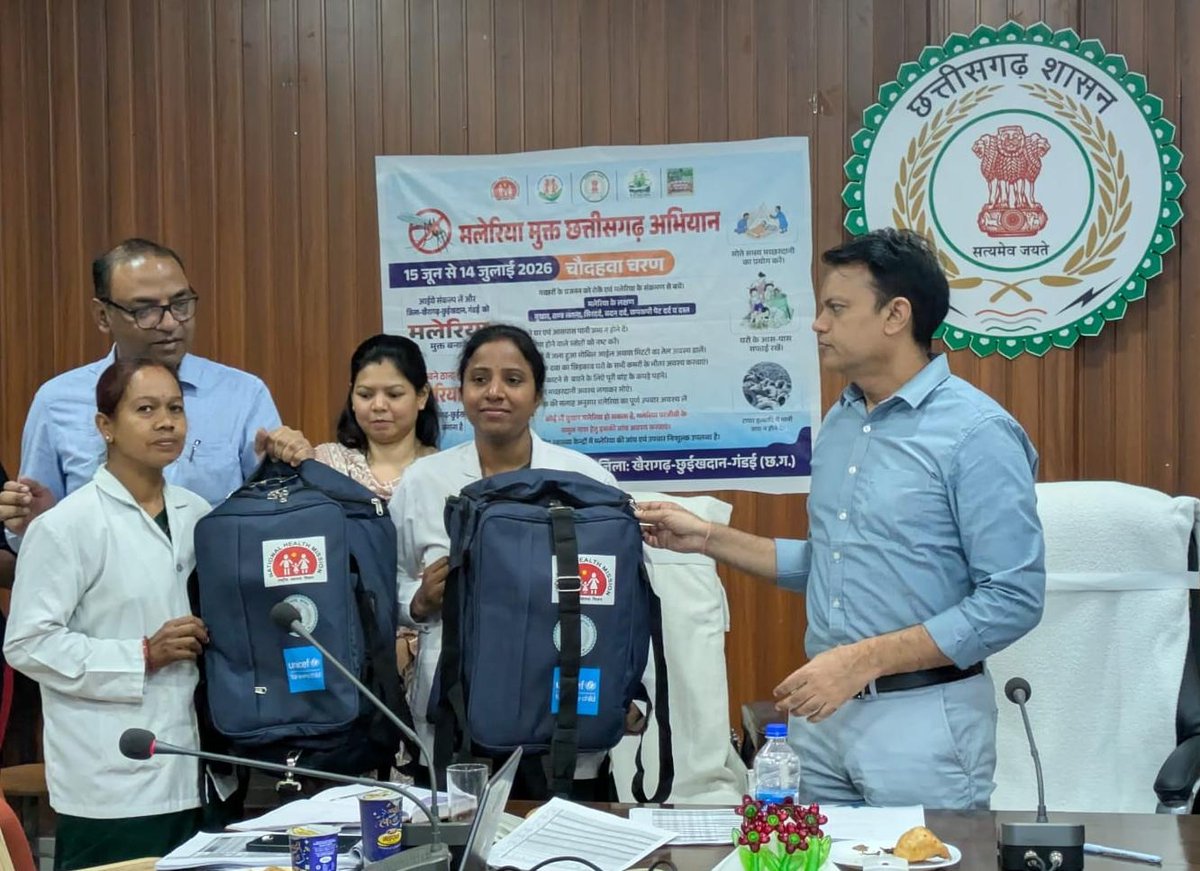 kcgdistt's tweet photo. ग्राम स्वास्थ्य, स्वच्छता एवं पोषण दिवस बैग से ग्रामीण स्वास्थ्य सेवाओं को मिलेगी नई मजबूती
-स्वास्थ्य कार्यकर्ताओं को मिला आधुनिक संसाधनों का संबल
-गर्भवती महिलाओं और शिशुओं तक गुणवत्तापूर्ण स्वास्थ्य सेवाएं पहुंचाने की दिशा में महत्वपूर्ण पहल
#kcgdistrict
#kcgdistt #HealthCare https://t.co/rW9nQEjoyC