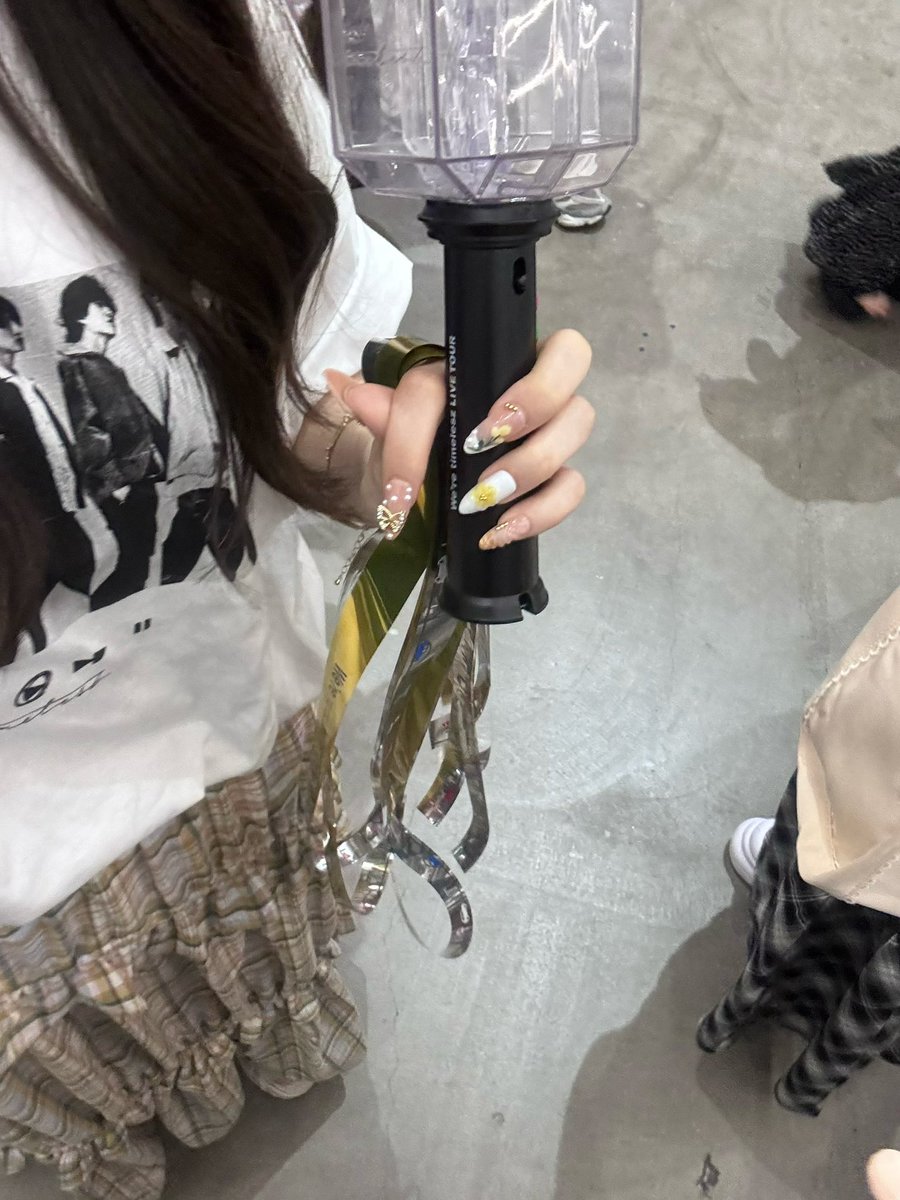 colcom_v0's tweet photo. 6月14日timeleszありがとう໒꒰ྀི⸝⸝ɞ̴̶̷ ·̫ ‹⸝⸝꒱ྀིა
お顔近くで眺めさせてくれて感謝感激雨嵐🥹❗️
また来年会おうね💘 https://t.co/FPk79cqqMo