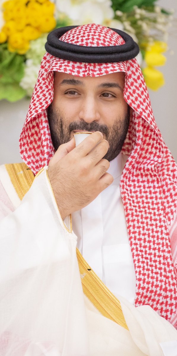 SF_SKD's tweet photo. ما يكيف راسه البن . . . وأنواع القناد
كل ما فاحت مصيبه شرب فنجالها 🤍🤍
#زعيم_الشرق_الأوسط https://t.co/jkekf2uh5r