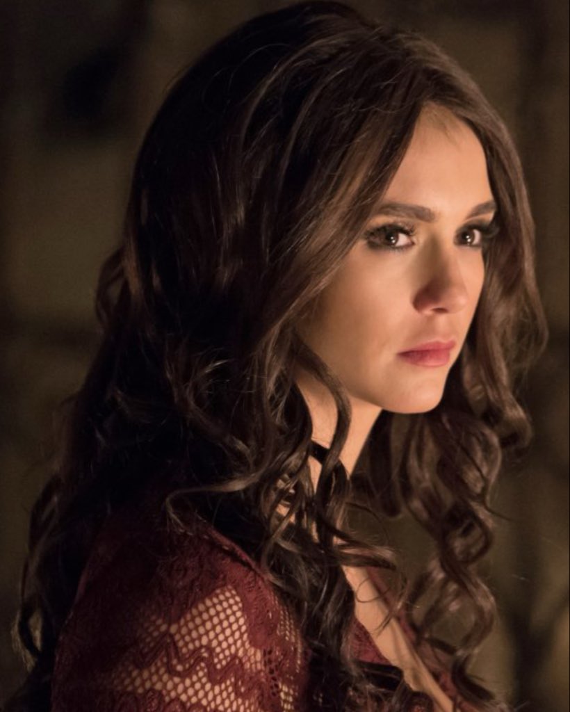 throwbackscrave's tweet photo. They did Nina dirty with the wigs in the final episode of ‘The Vampire Diaries’ both as Elena &amp; Katherine.

I get that they had a limited time &amp; all, but putting her in these wigs… A CRIME! 😭 https://t.co/Frs5OgNqUG