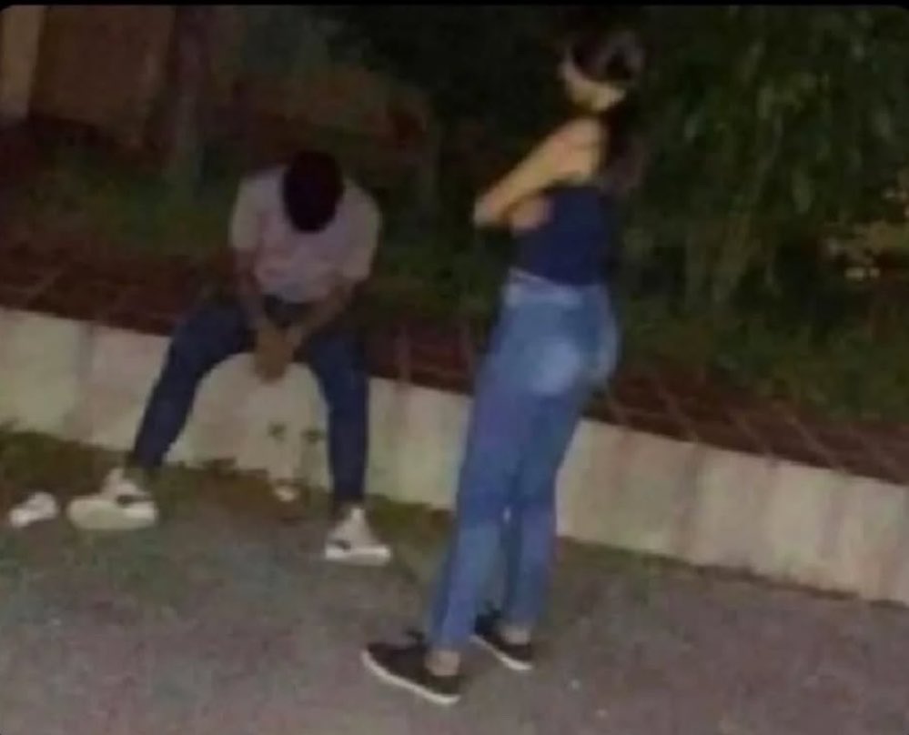 Weeleey6's tweet photo. In every party there’s always a random couple like this outside https://t.co/hhZEgi7egg